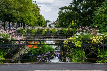 Passerelle sur l'Odet à Qimper, Finistère, Bretagne, France.