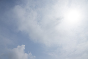 梅雨の曇り空