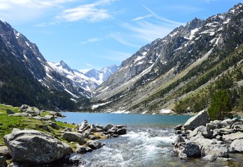 Glaciar Lake in French Pyrenees © andrs