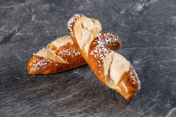 Zwei Brezenstangen / Laugenstangerl