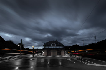 Nächtlicher Bahnhof I