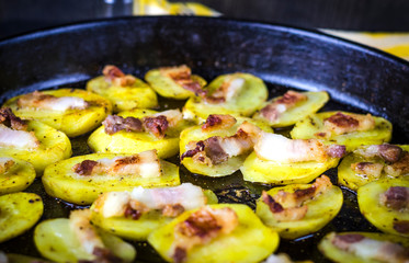 Baked Potatoes with Bacon