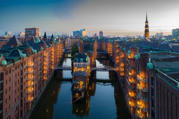 Hamburg Speicherstadt am Abend mit Blick auf das Wasserschloss © Daniel Fröhlich