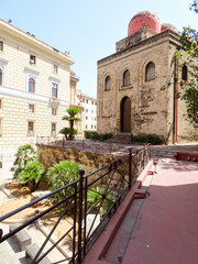 Fototapeta na wymiar Stadtrundgang in Palermo, Sizilien