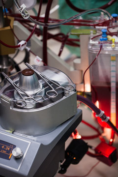 cardiotomy reservoir of oxygenator is a part of heart lung machine.