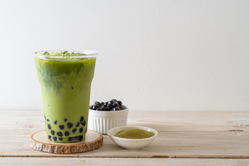 green tea latte with bubble