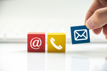 Hotline support contact communication concept