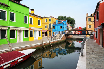 Fototapeta na wymiar Colorful houses in Burano island