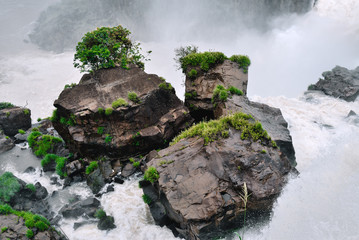 Iguazu Falls (aka Iguassu Falls or Cataratas del Iguazu), Misiones Province, Argentina