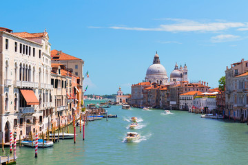 Obraz na płótnie Canvas Water channel in Venice