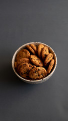  delicious cookies with chocolate chips, to enjoy with everyone.