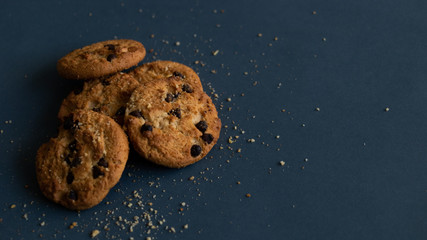  delicious cookies with chocolate chips, to enjoy with everyone.