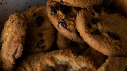  delicious cookies with chocolate chips, to enjoy with everyone.