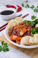 Unpolished red rice with vegetables