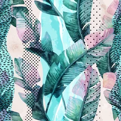 Foto op Plexiglas Waterverf naadloos patroon van tropische bananenbladeren op verticale gestreepte achtergrond © Tanya Syrytsyna