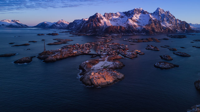 Henningsvear