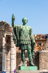 Obraz premium Rom - Bronzebüste von Kaiser Nero 