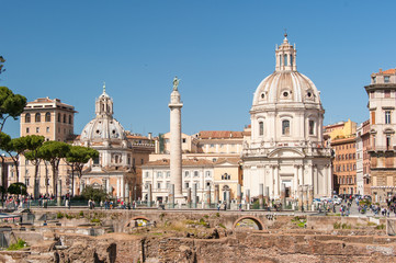 Fototapeta na wymiar Rom - Das Trajansforum und die Trajansmärkte