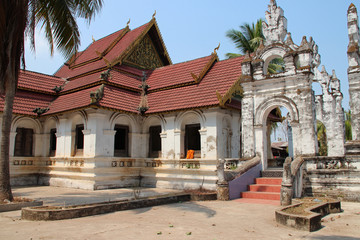 Fototapeta premium buddhist temple on khong island in laos 
