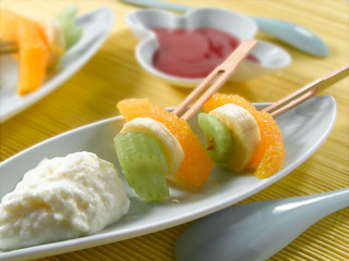 Fruta, plátano, naranja, kiwi, postre. Fruit, banana, orange, kiwi, dessert.