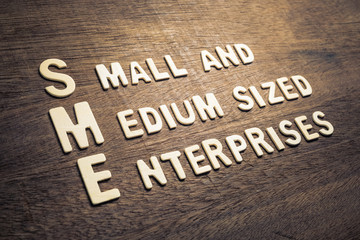 SME Text on Wood