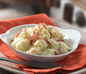  Coliflor con bechamel y beicon