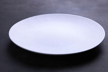 clean round empty plate