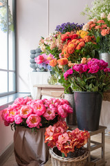 Fototapeta na wymiar Beautiful flowers at the florist shop