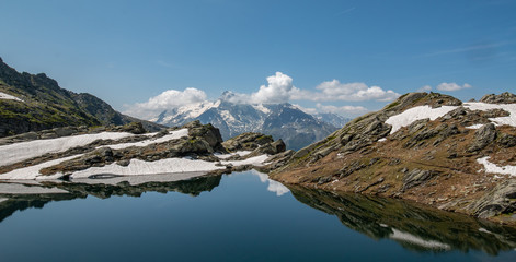 Fototapeta na wymiar Lac du Retour, French Alps