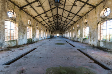 Obraz premium Urban exploration / Abandoned Textile industry