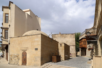 Fototapeta na wymiar Ancient mosque of the 16th century in the old town of Icheri Sheher