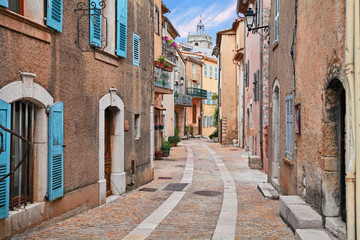 Mons, Var, Provence, France: picturesque alley in the old town - obrazy, fototapety, plakaty