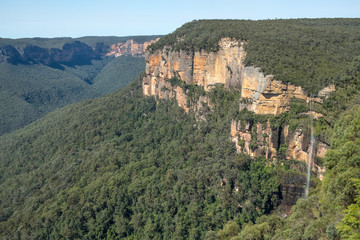 Fototapeta na wymiar Waterfall near Govetts Leap, Blue Mountains, NSW, Australia