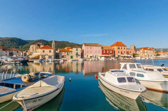 Stari Grad Harbour, Hvar, Dalmatian Coast, Croatia, Europe