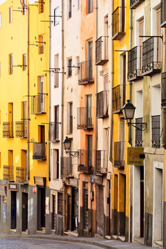 Coloured houses in the walled town of Cuenca, a Unesco World Heritage Site. Castilla la Mancha, Spain