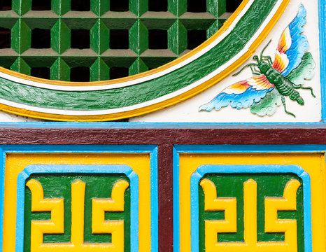Exterior decoration of the 17th-century Chinese Quan Cong Temple, Hoi An, Vietnam