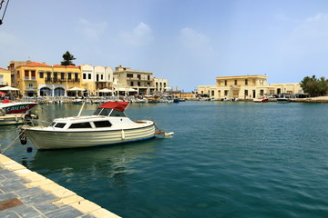 Obraz premium Rethymno, Crete island / Greece - May 28 2019: Charming old town Rethymno in Crete, Greece