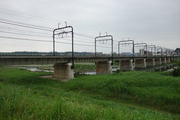 多摩川にかかる鉄橋