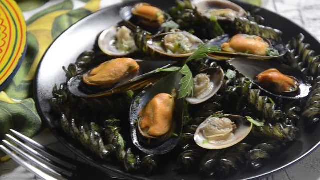 Pasta al nero di seppia ft6108_0269