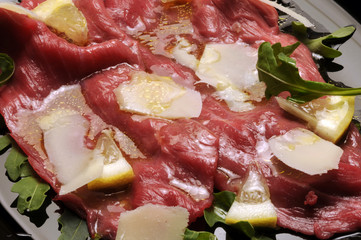 Carpaccio di manzo con rucola e grana ft8105_6989