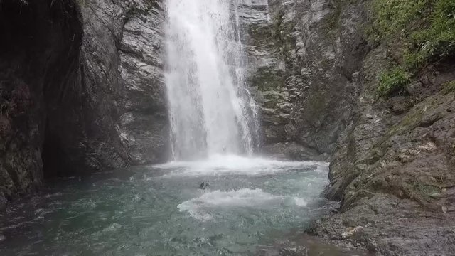 paisajes de cascadas naturales