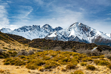Fototapeta na wymiar spectacular views and beautiful in the mount cook, new zealand