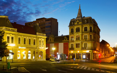 Fototapeta na wymiar Oradea streets at night