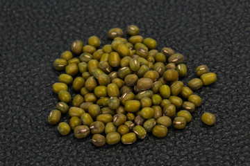 Dry raw beans mung for cooking