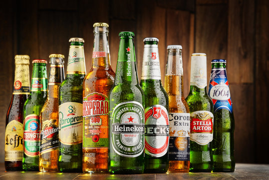 Как выглядит настоящее пиво Beer Brand Изображения: просматривайте стоковые фотографии, векторные изображени