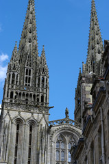 Obraz premium Tours de l'église de Quimper