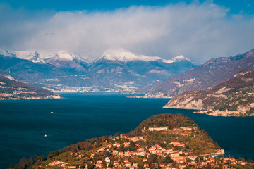 Fototapeta na wymiar Lago di Como & Alpi