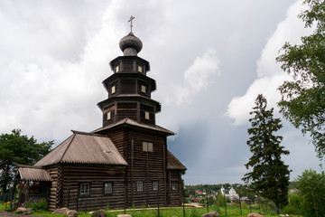 Храм Тихвинской иконы Божией Матери, или Старо-Вознесенский храм в Торжке.