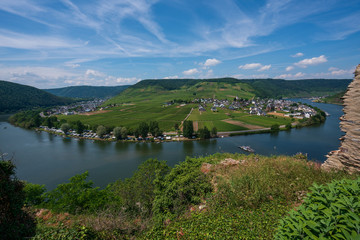 Obraz premium View of Beilstein from the tower of the castle Metternich