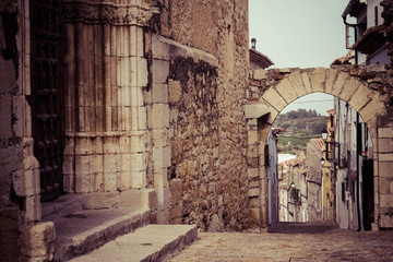 Fachada iglesia antigua en Xert (Castellón)